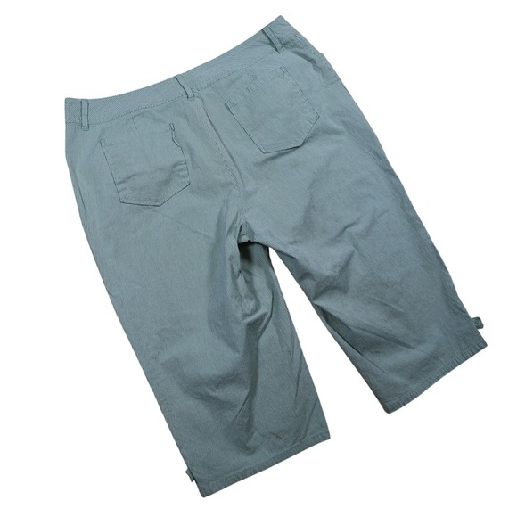 St Johns Bay Women's Capri Pants Blue White Stripe Stretch Button Waist 18W (NM) - Picture 6 of 8